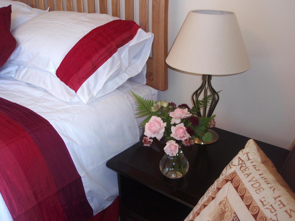 Weston House Bed & Breakfast Bampton  Room photo