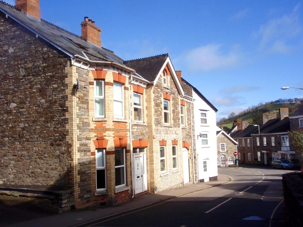Weston House Bed & Breakfast Bampton  Exterior photo